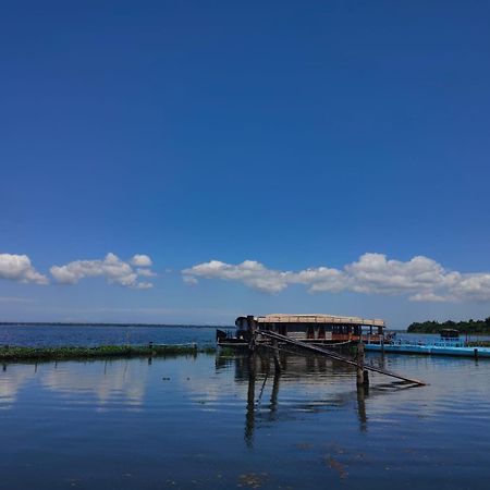 Hotel Water Scapes Kumarakom Exteriér fotografie