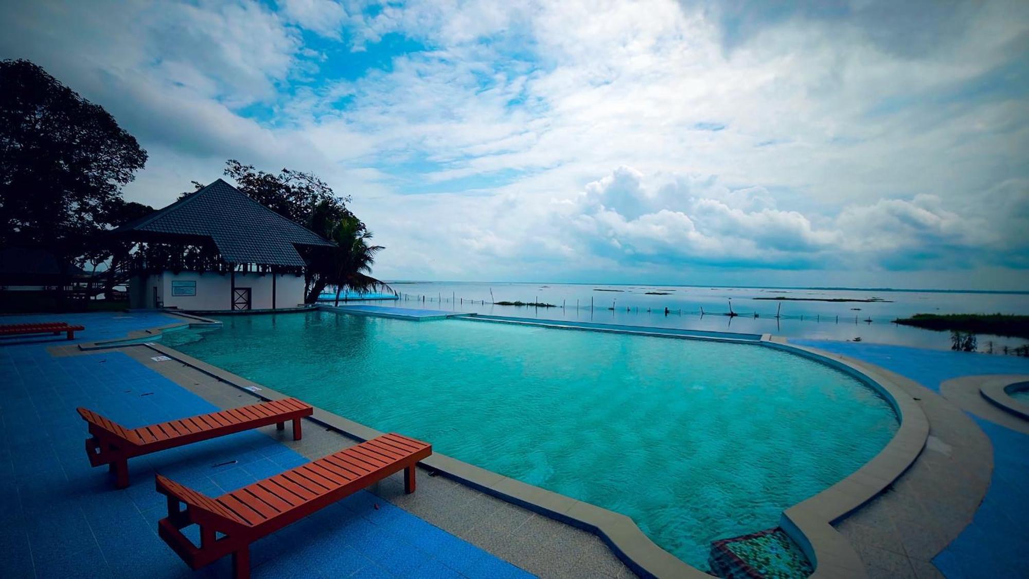 Hotel Water Scapes Kumarakom Exteriér fotografie