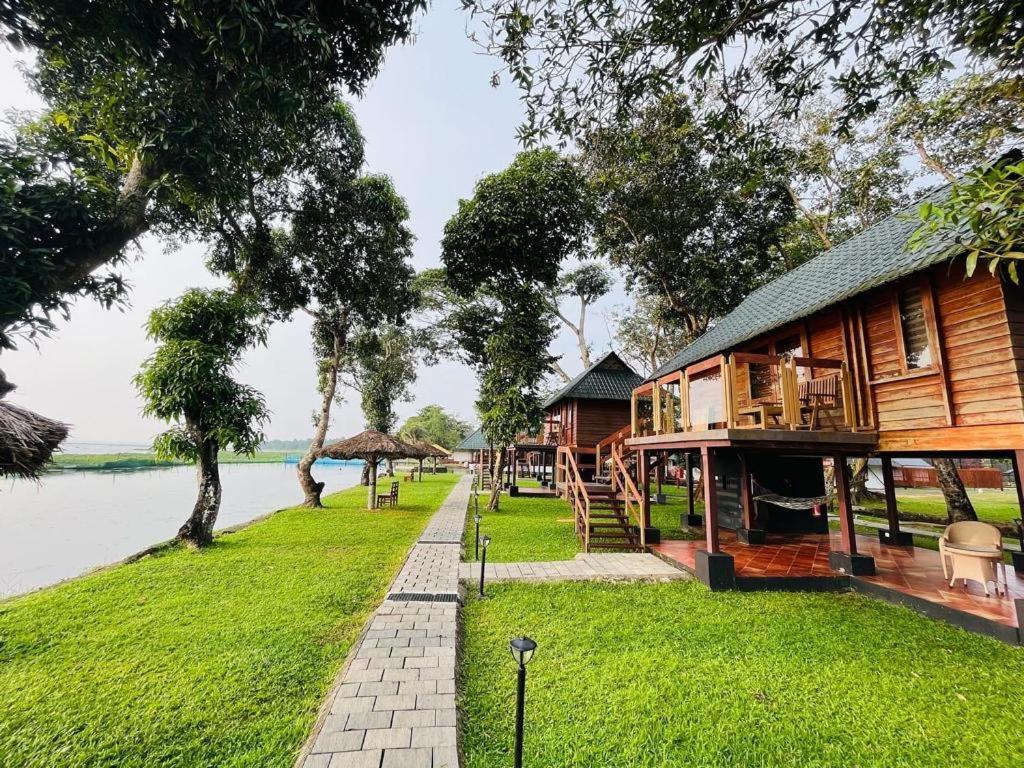 Hotel Water Scapes Kumarakom Exteriér fotografie